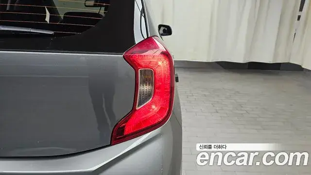 Kia Morning Urban 2022 — Şəkil 27/31
