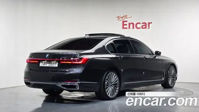 BMW 7 Series 2019 — Фото 2/20