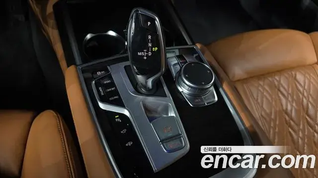 BMW 7 Series 2019 — Фото 9/20