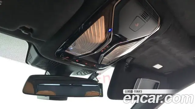 BMW 7 Series 2019 — ფოტო 17/36