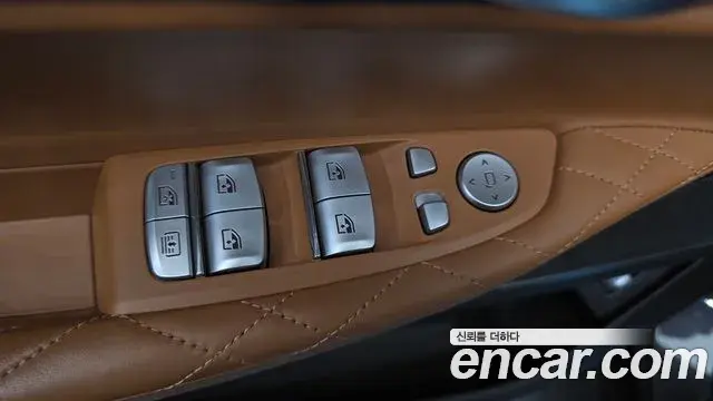 BMW 7 Series 2019 — ფოტო 28/36