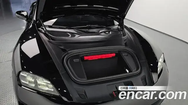 Porsche Taycan 2025 — ფოტო 10/31