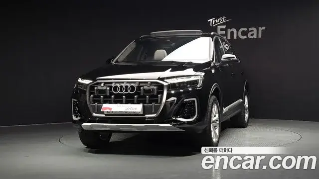 Audi Q7 2024 — ფოტო 14/20