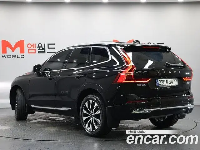 Volvo XC60 2024 — Photo 10/20