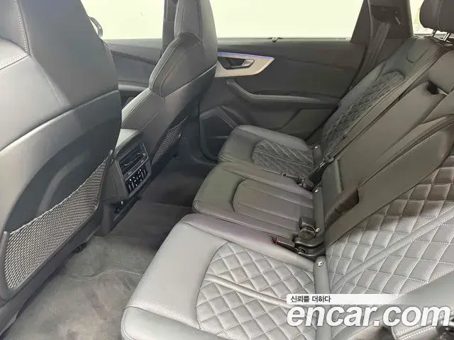 Audi Q7 2025 — Photo 13/20