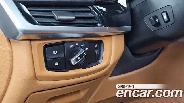 BMW X6 2018 — ფოტო 19/34