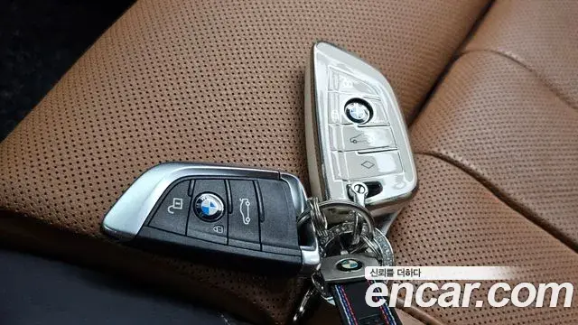 BMW X6 2018 — ფოტო 31/34
