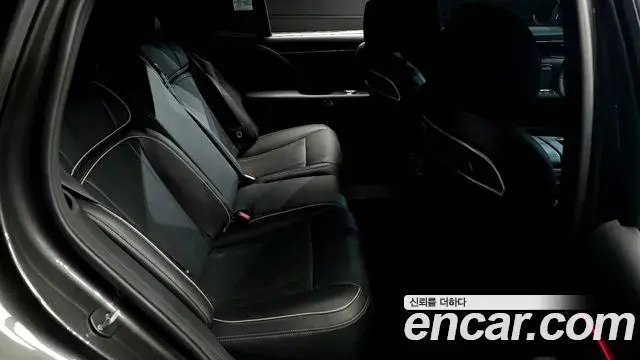 Genesis G90 2022 — ფოტო 28/31