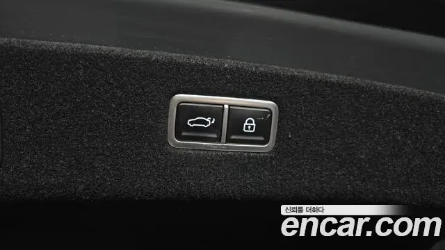 Genesis G90 2022 — ფოტო 24/31
