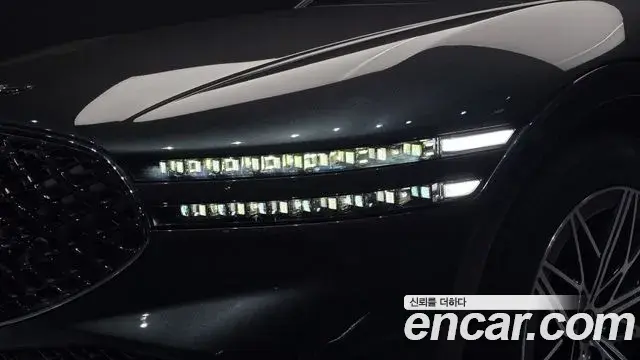 Genesis G90 2022 — ფოტო 2/31