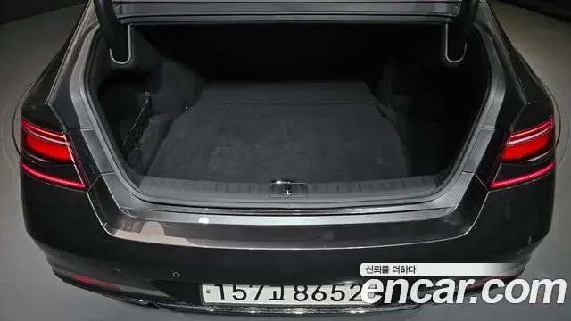 Genesis G90 2022 — ფოტო 22/31