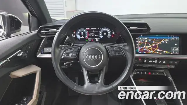Audi A3 2023 — Фото 13/20