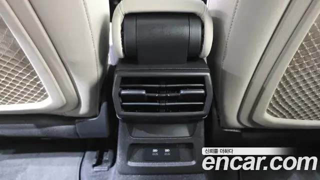 Audi A3 2023 — Фото 19/20