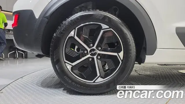 Kia Niro 2025 — Фото 4/20