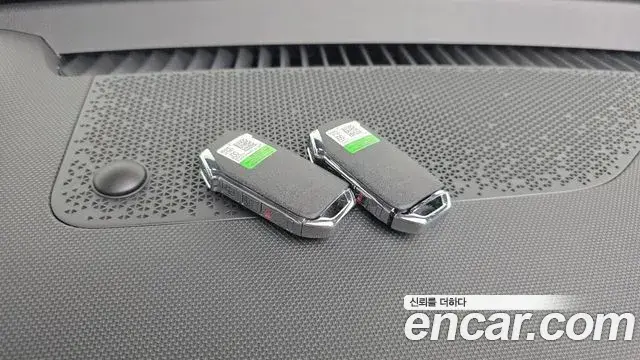 Kia Niro 2025 — Фото 17/20