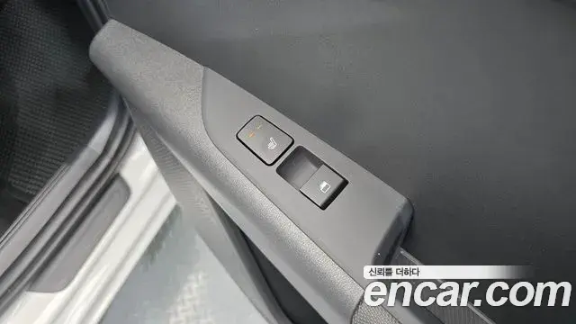 Kia Niro 2025 — Şəkil 12/38