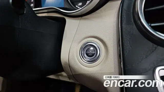 Mercedes-Benz C-Class 2019 — Şəkil 4/33