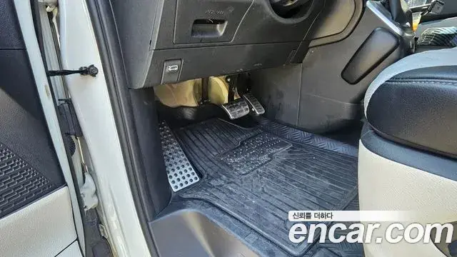 Hyundai Staria 2021 — Фото 12/20