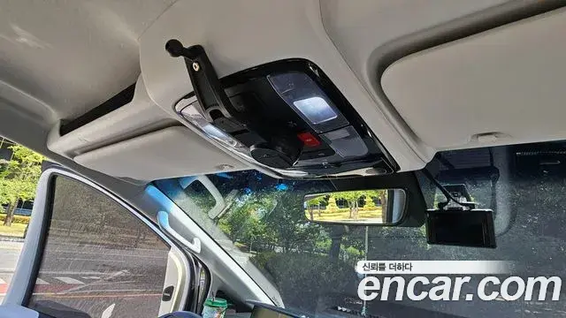Hyundai Staria 2021 — Фото 14/20