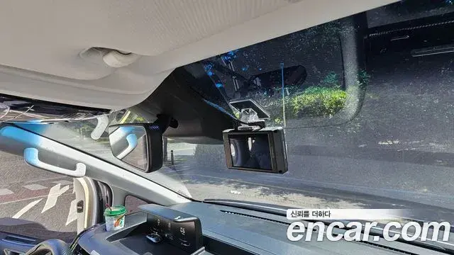 Hyundai Staria 2021 — Фото 19/20