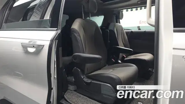 Kia Carnival 2026 — Photo 32/33