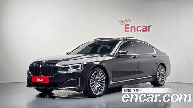 BMW 7 Series 2019 — Фото 9/20