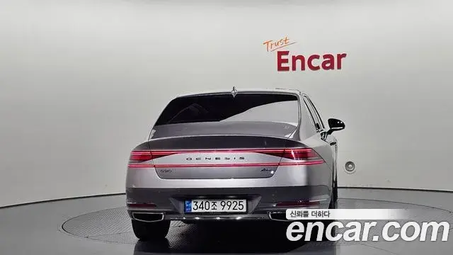 Genesis G90 2023 — Photo 23/33