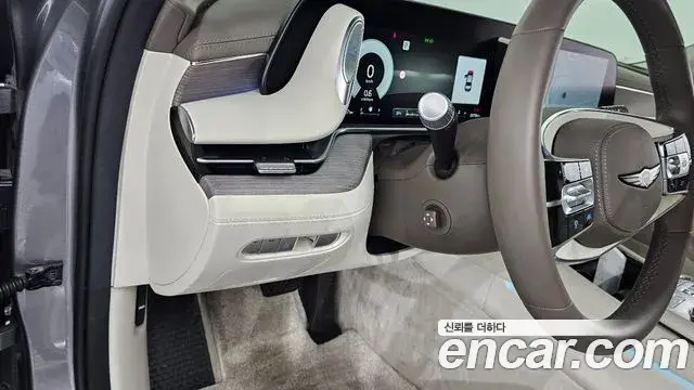 Genesis G90 2023 — Photo 31/33