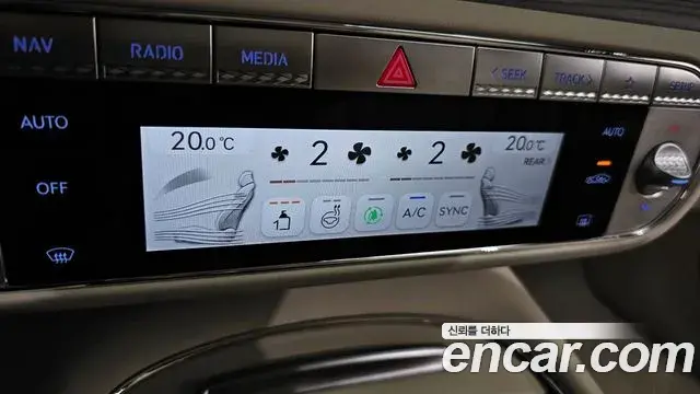 Genesis G90 2023 — Photo 22/33