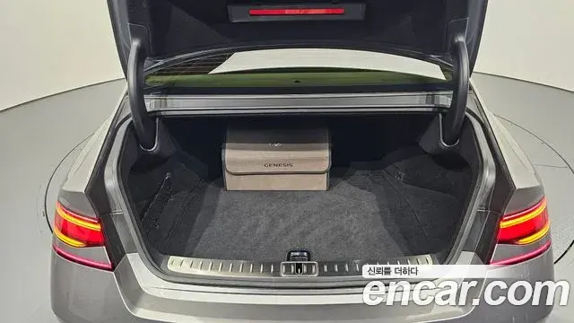 Genesis G90 2023 — Photo 33/33
