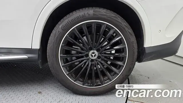 Mercedes-Benz GLC-Class 2024 — ფოტო 20/32