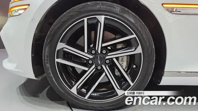 Genesis G80 2024 — ფოტო 28/33