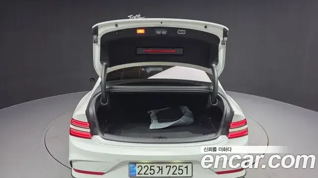 Genesis G80 2024 — ფოტო 19/33
