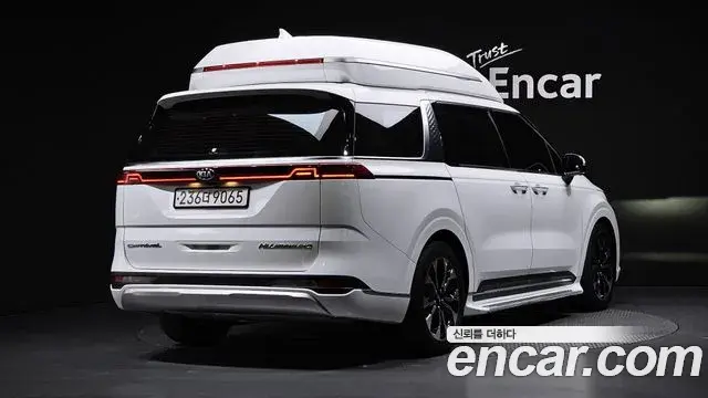 Kia Carnival 2021 — Фото 2/20