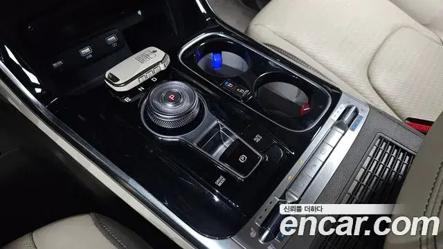 Kia Carnival 2021 — Фото 9/20