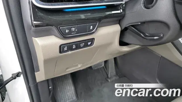 Kia Carnival 2025 — Şəkil 17/36