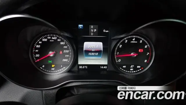 Mercedes-Benz GLC-Class 2019 — Şəkil 2/32