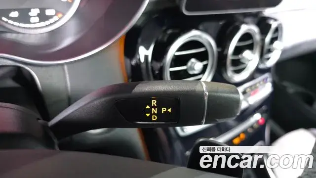 Mercedes-Benz GLC-Class 2019 — Şəkil 3/32