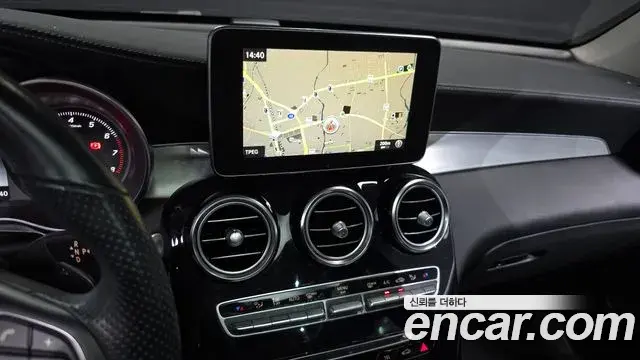 Mercedes-Benz GLC-Class 2019 — Şəkil 13/32
