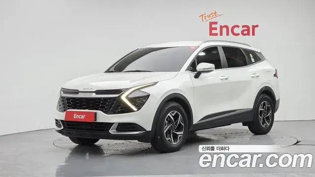 Kia Sportage 2022 — Фото 1/20