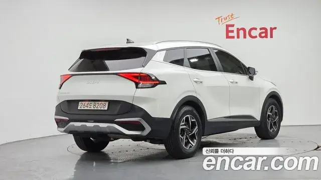 Kia Sportage 2022 — Фото 2/20