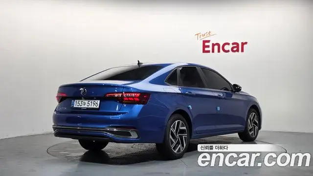 Volkswagen Jetta 2023 — ფოტო 31/34