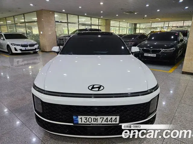 Hyundai Grandeur Hybrid 2022 — Photo 20/20