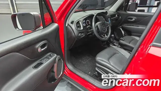 Jeep Renegade 2019 — ფოტო 7/32