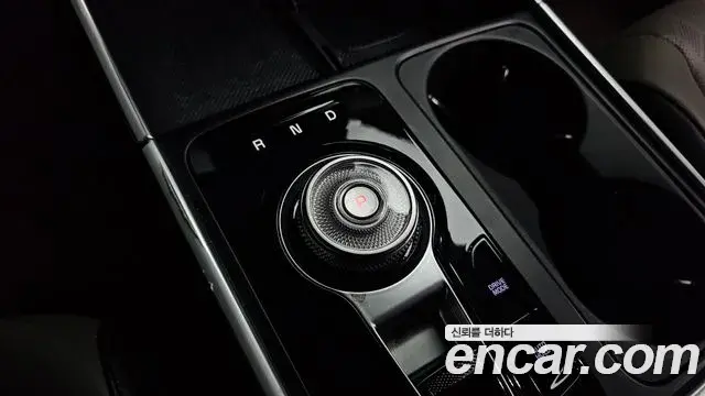 Kia Carnival 2024 — Şəkil 18/37