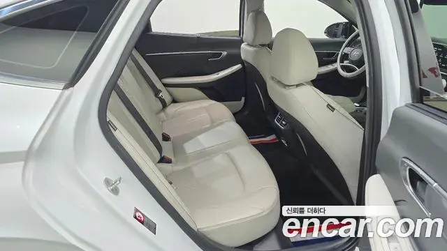 Hyundai Sonata 2019 — Фото 10/20