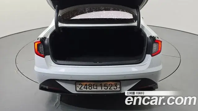 Hyundai Sonata 2019 — Фото 16/20