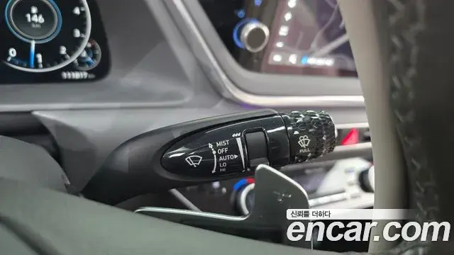 Hyundai Sonata Hybrid 2019 — Photo 18/37