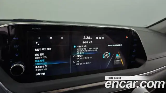 Hyundai Sonata Hybrid 2019 — Photo 13/37