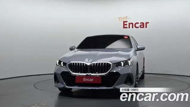 BMW 5 Series 2024 — Şəkil 18/35